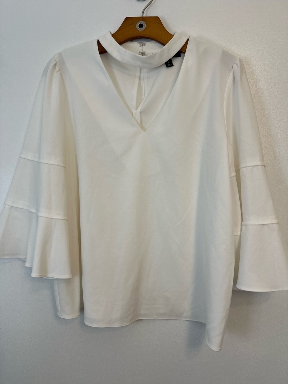 Laundry By Shelli Segal White V-Neck Choker Bell Sleeve Blouse